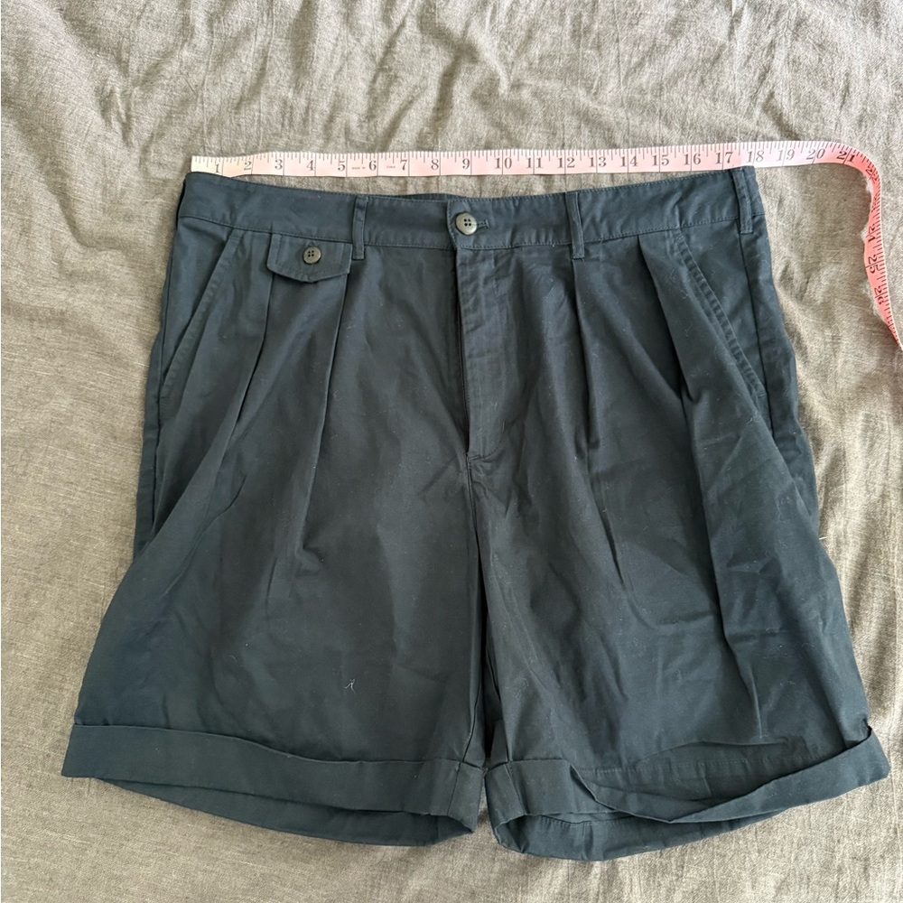 New without tags Manresa Louis navy shorts